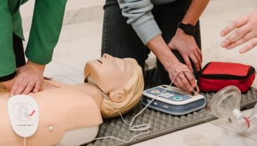 CPR, AED, BLS Course Southampton